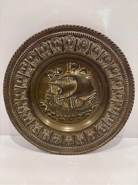 Vintage Brass Sailing Ship Wall Plaque Nautical Galleon Charger Wall Hanging